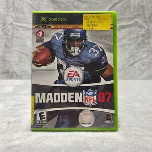 Madden NFL 07 Xbox Original Shaun Alexander Cover Pre Owned Very Light Scratches